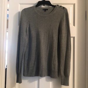 Classic crew neck sweater